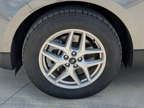 Used 2024 Ford Edge SEL w/ Convenience Package AWD/4WD image 10