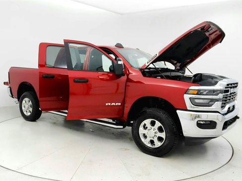 Used 2026 RAM 2500 Big Horn AWD/4WD image 12