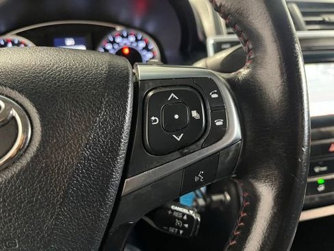 Used 2015 Toyota Camry SE FWD image 27