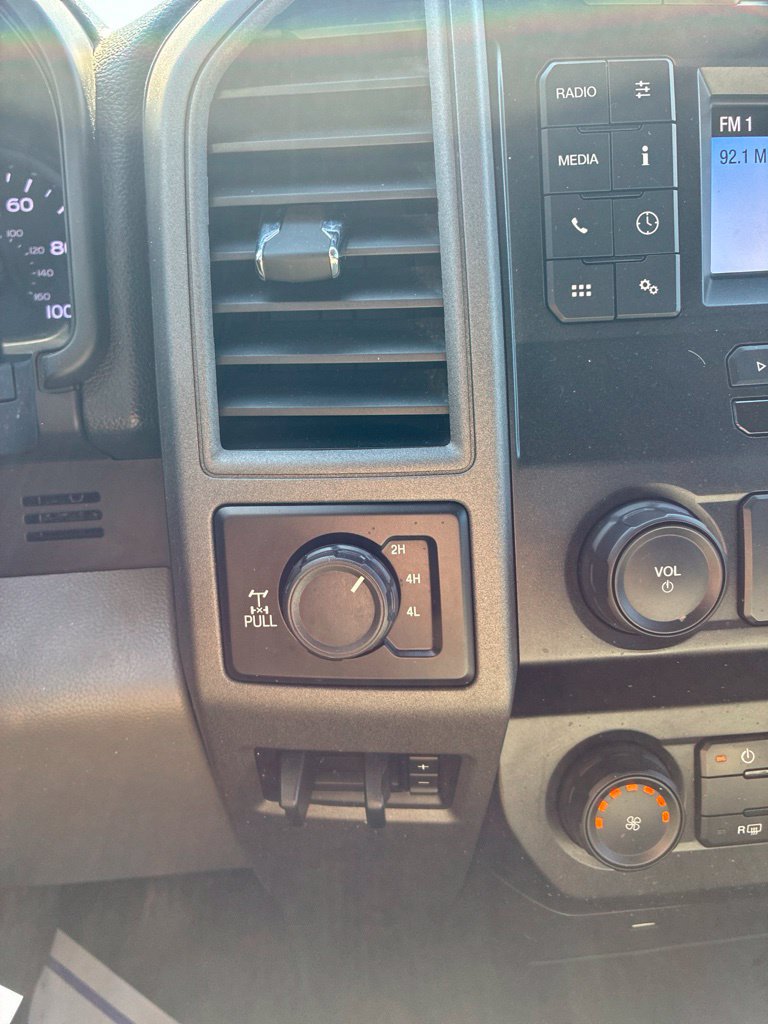 Used 2020 Ford F250 XL w/ STX Appearance Package AWD/4WD image 21