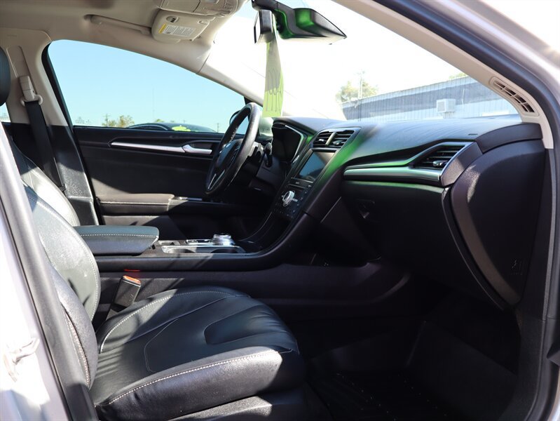 Used 2019 Ford Fusion Titanium AWD/4WD image 8