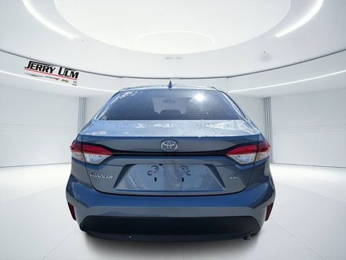 Used 2025 Toyota Corolla LE FWD image 4