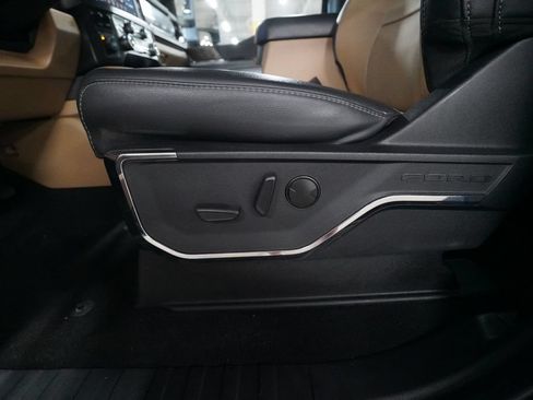 Used 2023 Ford F350 Lariat AWD/4WD image 27
