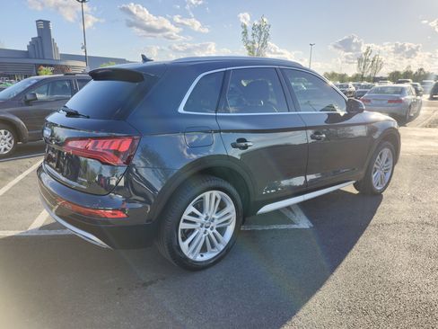 Used 2019 Audi Q5 2.0T Premium Plus w/ Premium Plus Package image 18