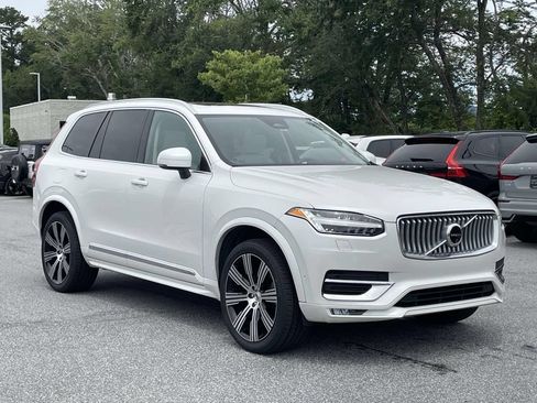 Used 2024 Volvo XC90 B6 Ultimate w/ Protection Package Premier AWD/4WD image 1