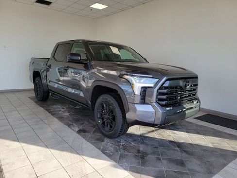 New 2026 Toyota Tundra SR5 w/ SR5 Convenience Package image 1