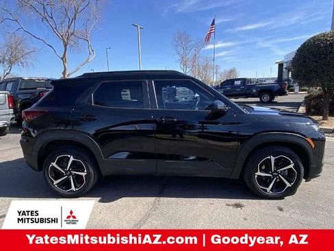 Used 2022 Chevrolet TrailBlazer RS image 2