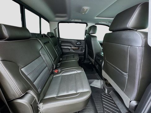 Used 2019 GMC Sierra 2500 Denali w/ Duramax Plus Package image 18