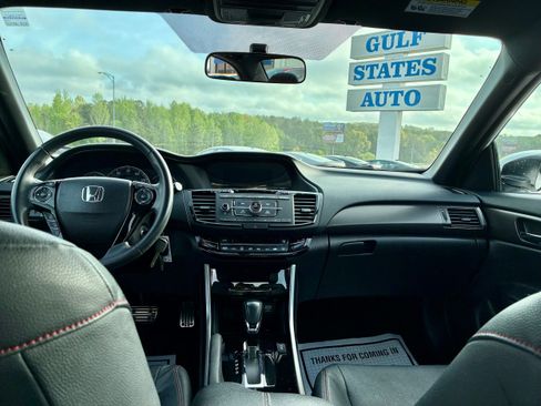 Used 2017 Honda Accord Sport Special Edition image 30