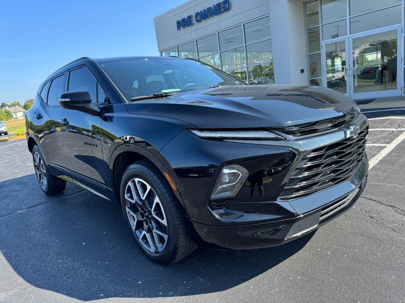 Used 2024 Chevrolet Blazer RS w/ LPO, Floor Liner Package FWD image 2
