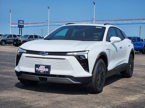 New 2025 Chevrolet Blazer EV LT image 2