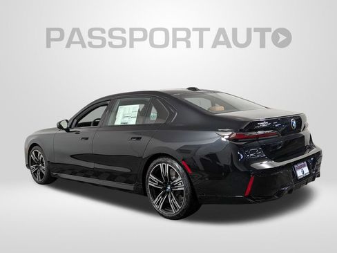 New 2026 BMW 740i xDrive 740i xDrive w/ Premium Package image 3