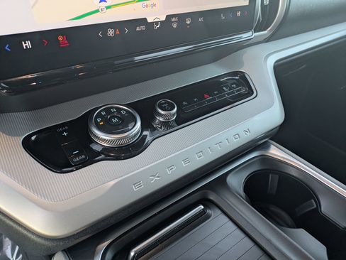 Used 2025 Ford Expedition Max Active image 21