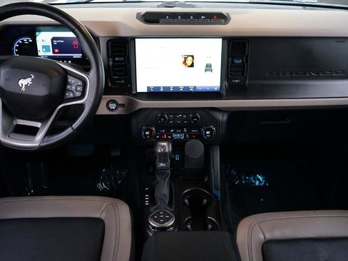 Used 2023 Ford Bronco Wildtrak AWD/4WD image 11