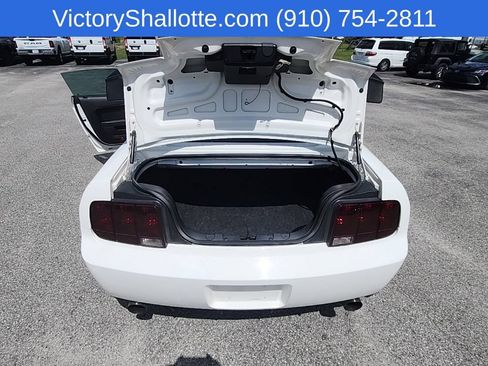 Used 2008 Ford Mustang Shelby GT500 RWD image 17