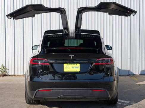 Used 2022 Tesla Model X image 52