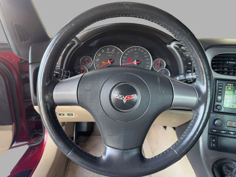 Used 2006 Chevrolet Corvette Coupe w/ Preferred Equipment Group image 22
