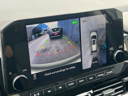 New 2025 Nissan Pathfinder Platinum w/ Cargo Package image 24