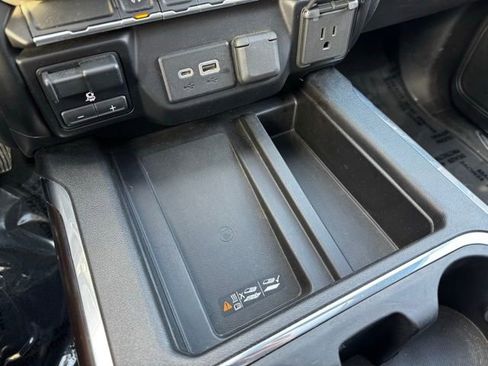 Used 2020 GMC Sierra 1500 SLT w/ SLT Convenience Package image 17