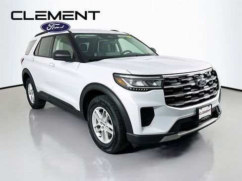New 2026 Ford Explorer Active AWD/4WD image 3