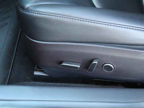 Used 2022 Tesla Model 3 Performance image 23