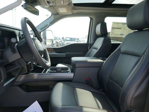 New 2026 Ford F250 Lariat w/ Black Appearance Package image 16