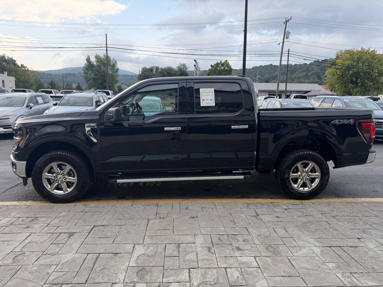 Used 2025 Ford F150 XLT w/ Equipment Group 301A Standard AWD/4WD image 5