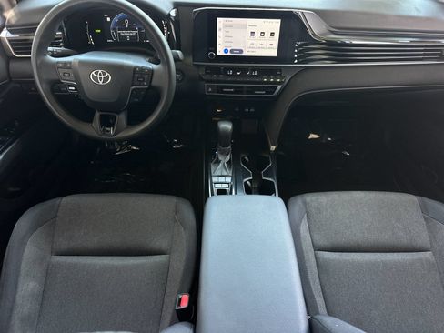 Used 2025 Toyota Camry LE FWD image 12