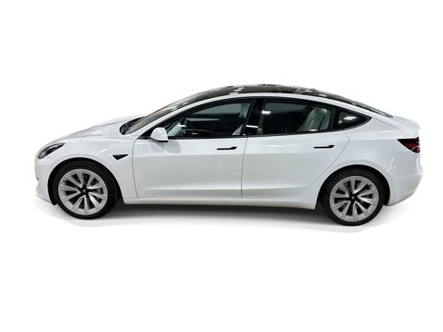 Certified 2023 Tesla Model 3 Standard Range RWD image 3