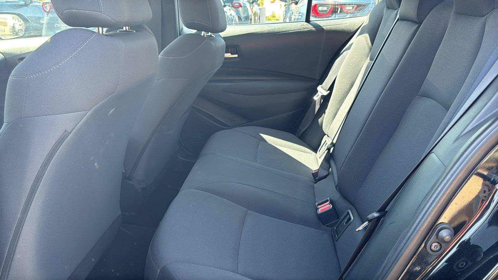 Used 2021 Toyota Corolla LE w/ Carpet Mat Package (TMS) FWD image 22