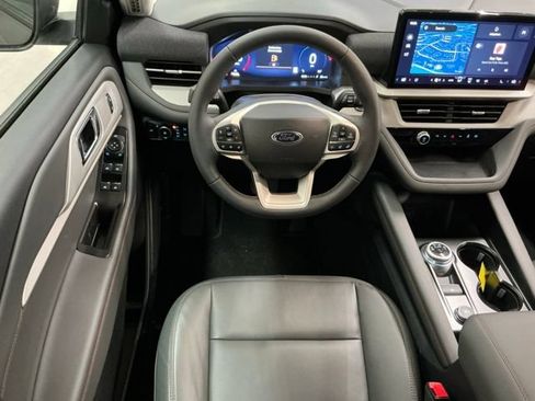 New 2026 Ford Explorer Active w/ Active Comfort Package AWD/4WD image 12