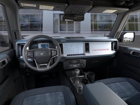 New 2025 Ford Bronco Heritage Edition AWD/4WD image 9
