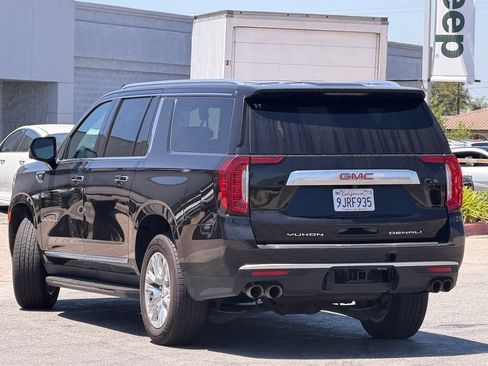 Used 2024 GMC Yukon XL Denali AWD/4WD image 2