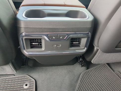 Used 2025 GMC Sierra 1500 Denali Ultimate AWD/4WD image 29