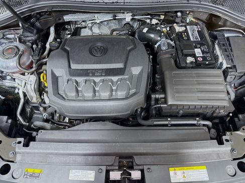 Used 2023 Volkswagen Tiguan SE image 28