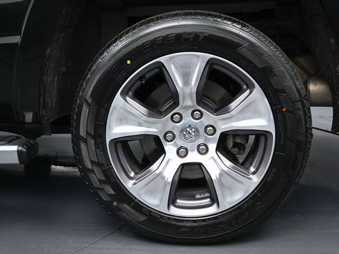 Used 2021 RAM 1500 Laramie image 10