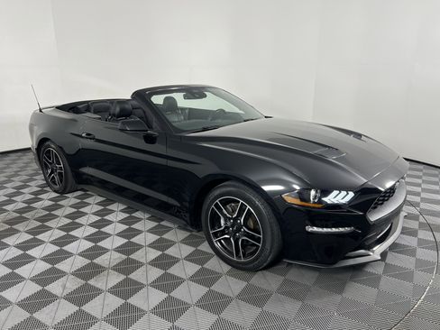 Used 2022 Ford Mustang Premium image 5