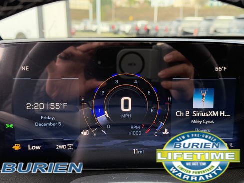 New 2025 Chevrolet Traverse LT image 13