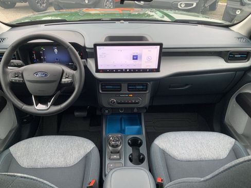 Used 2025 Ford Maverick XLT w/ XLT Luxury Package FWD image 53