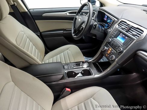 Certified 2018 Ford Fusion S FWD image 24