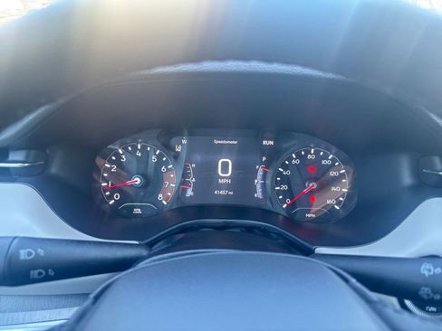 Used 2025 Jeep Compass Limited AWD/4WD image 40