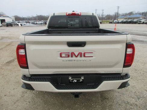New 2026 GMC Canyon Denali image 6