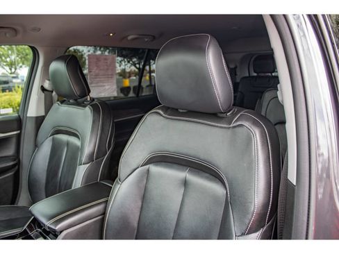Used 2022 Jeep Grand Cherokee L Limited w/ Trailer Tow Group (B) AWD/4WD image 30