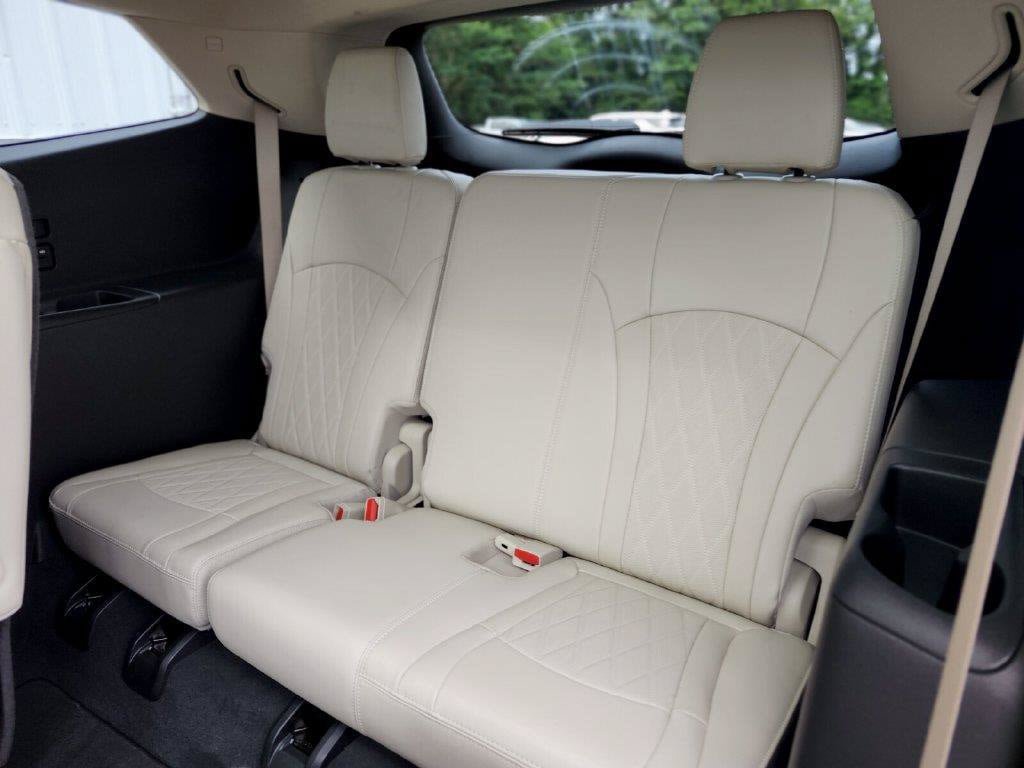 Used 2024 Buick Enclave Avenir w/ Avenir Technology Package AWD/4WD image 15