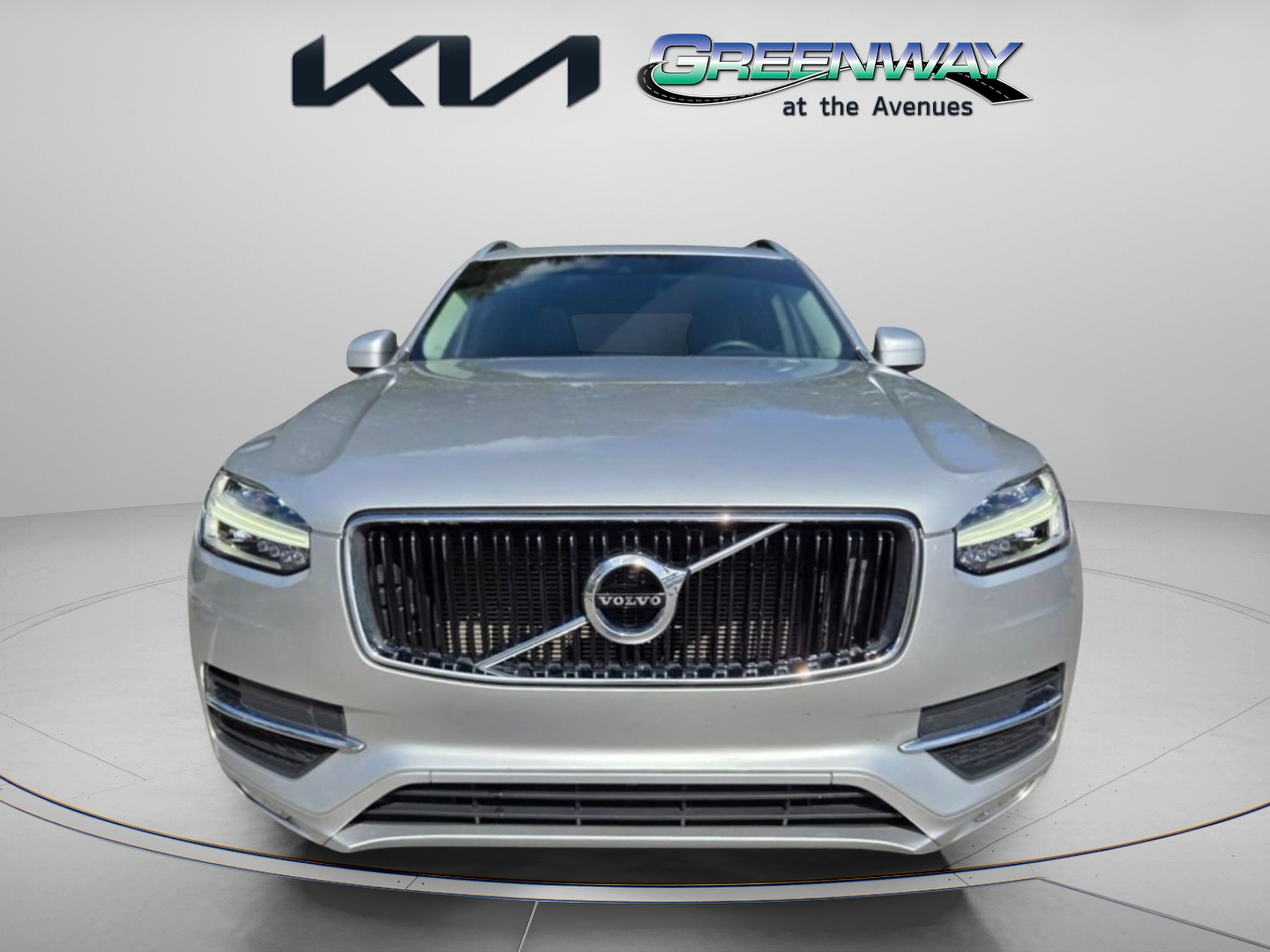 Used 2019 Volvo XC90 T5 Momentum w/ Protection Package Premier AWD/4WD image 2