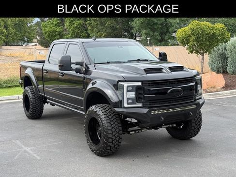 Used 2019 Ford F250 Lariat w/ Lariat Ultimate Package AWD/4WD image 2