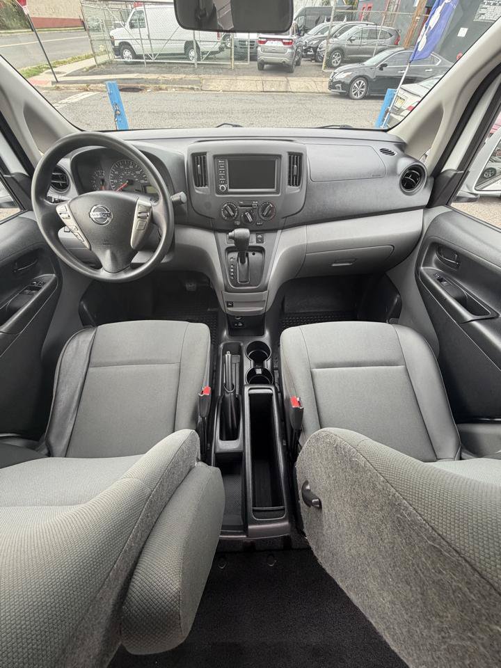 Used 2020 Nissan NV200 SV w/ Sliding Glass Door Package FWD image 25