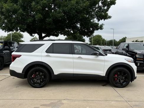 Used 2023 Ford Explorer ST w/ Equipment Group 401A AWD/4WD image 3