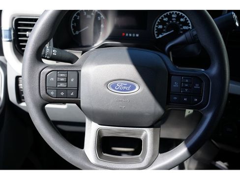 Used 2024 Ford F250 XLT image 23