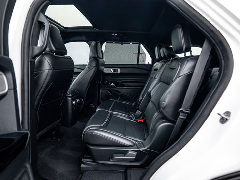 Used 2022 Ford Explorer ST w/ Equipment Group 401A image 18